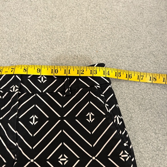 Joe Fresh Black Shorts with White accents Size 0 - Picture 2 of 8